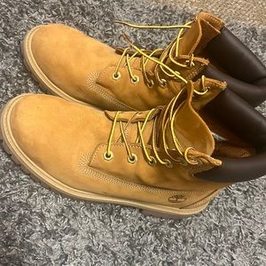 timberlands, new/worn once, Men’s 7
